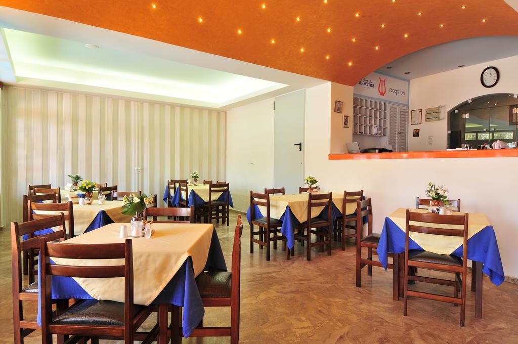 Hotel Philoxenia Masouri Rum bild